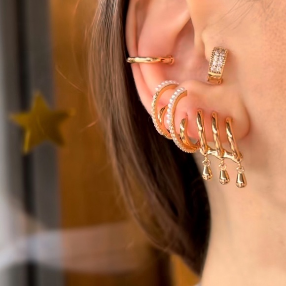 Dangle Drop Trio Stud Earrings | 18K Gold Plated | Luxury Jewelry - Picture 4 of 12